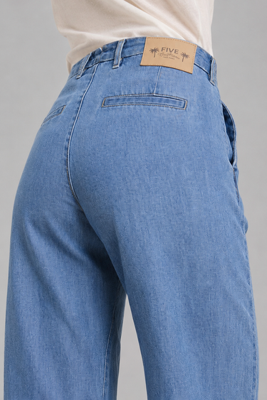 Leika Large Jeans