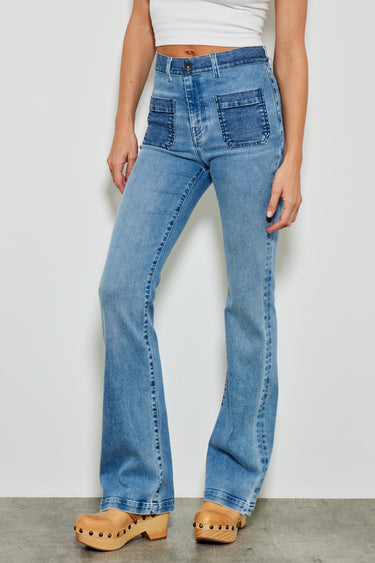 702 LUNA JEANS ACAMPANADOS