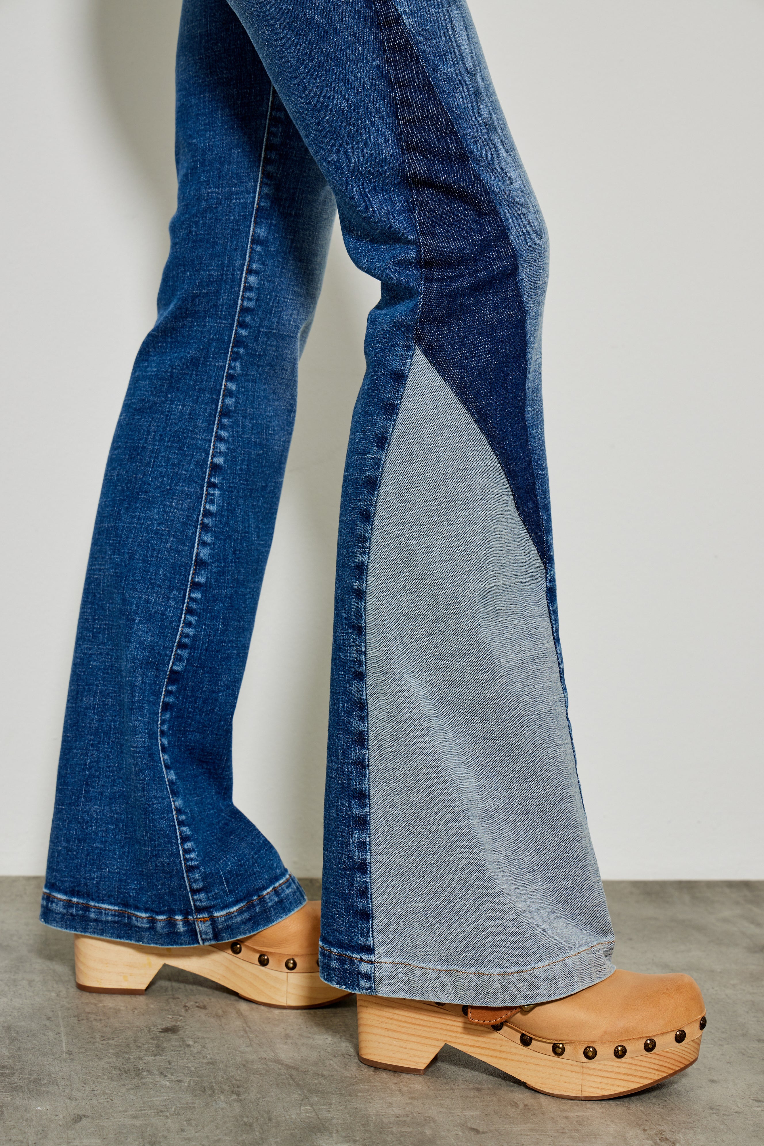 331 MONICA JEANS FLARE