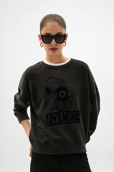Sweat Snoopy Love Music