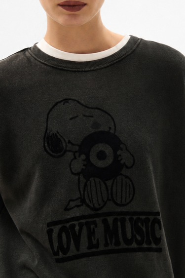 Sweat Snoopy Love Music