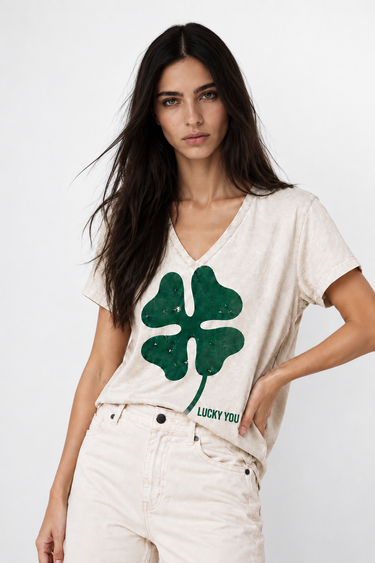 #couleur_off-white